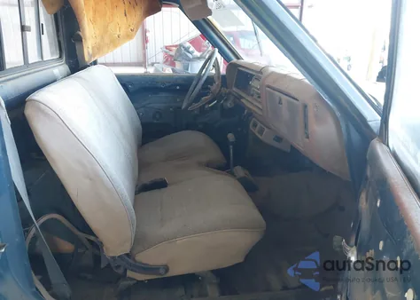 1982 Dodge D50 из США, поврежденный, VIN JB7FP2473CY800760